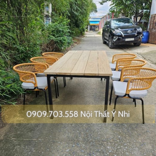 Bộ bàn ghế cafe, nhà hàng... đan nhựa giả mây