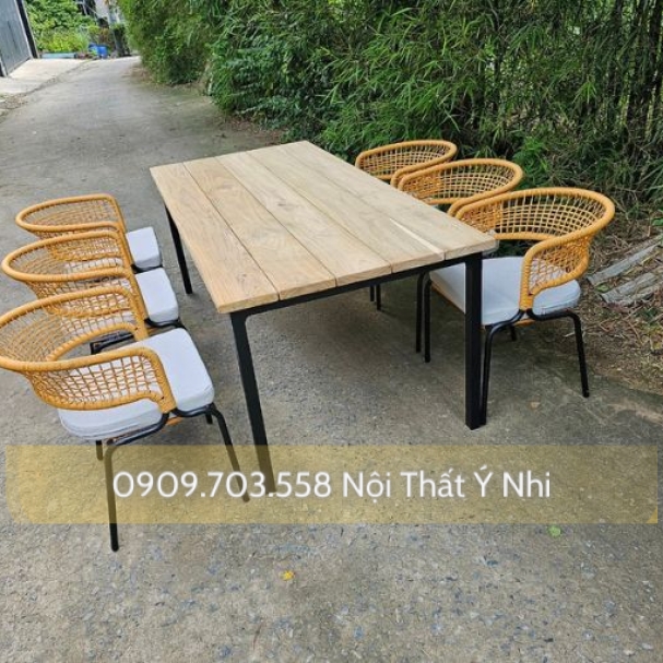 Bộ bàn ghế cafe, nhà hàng... đan nhựa giả mây