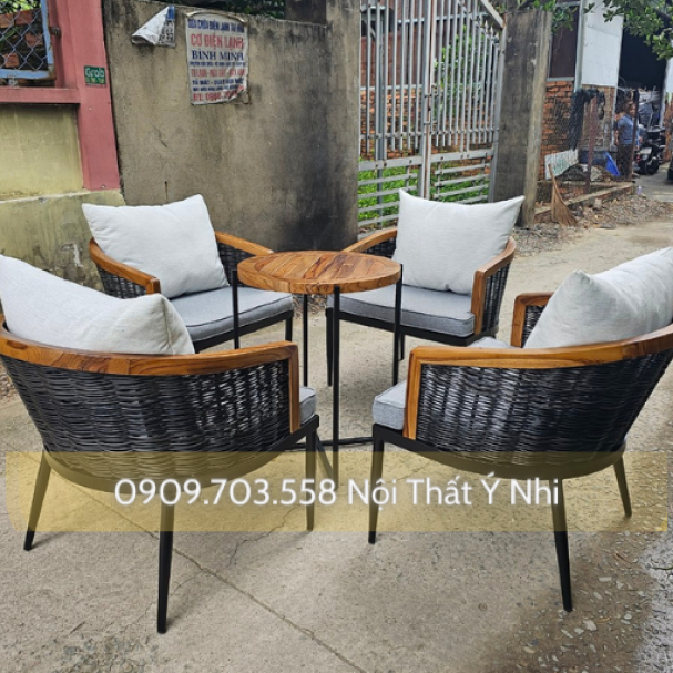 Bộ bàn ghế cafe, nhà hàng, khách sạn, resot,... đan sợi nhựa tròn