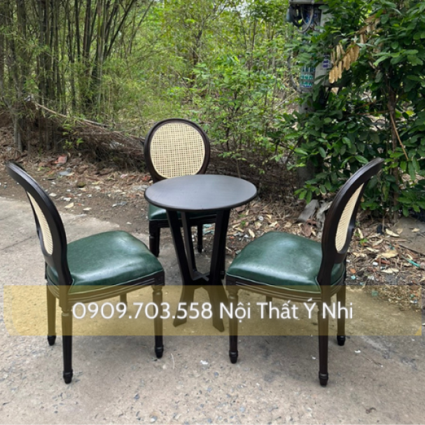 Bộ bàn ghế khách sạn gỗ lưng tựa đan nhựa giả mây, nệm ngồi da
