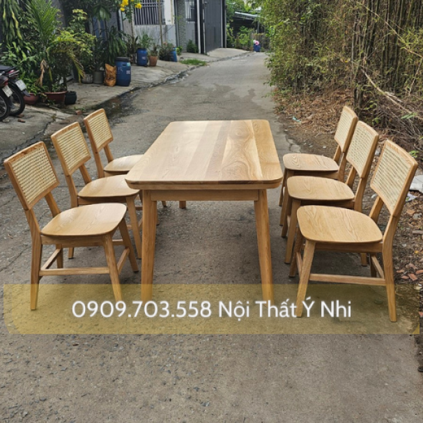 Bộ bàn ghế quán ăn, nhà hàng, khách sạn... lưng tựa đan mây
