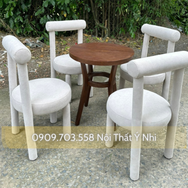 Ghế phòng ăn bằng gỗ bọc nệm phong cách Bắc Âu